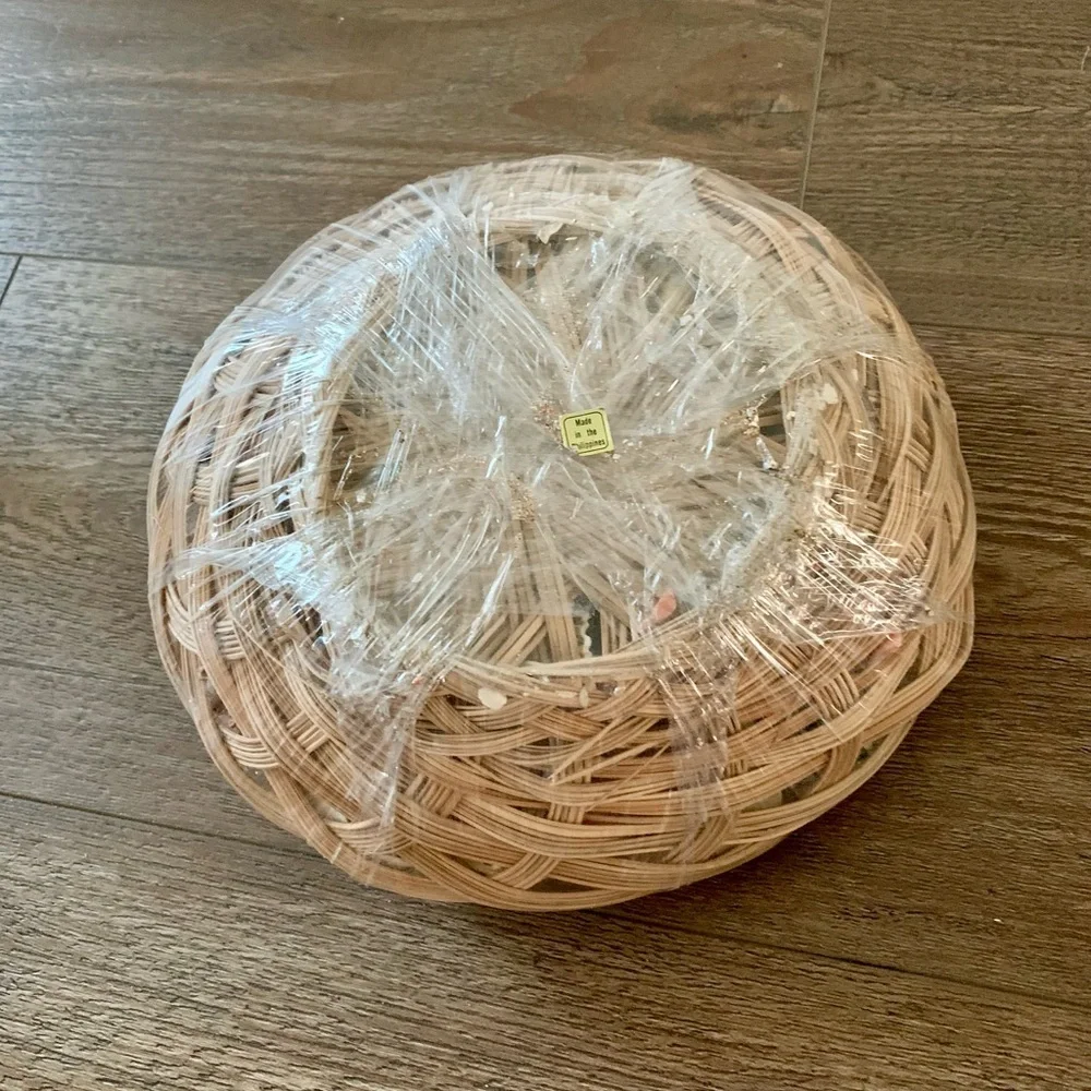 Beach Basket assorted sea Shells